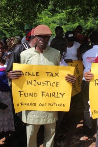 action2015 Campaigner in Makurdi, North-central Nigeria (PHOTO: ClimateReporters/Elizabeth Jeyiol)