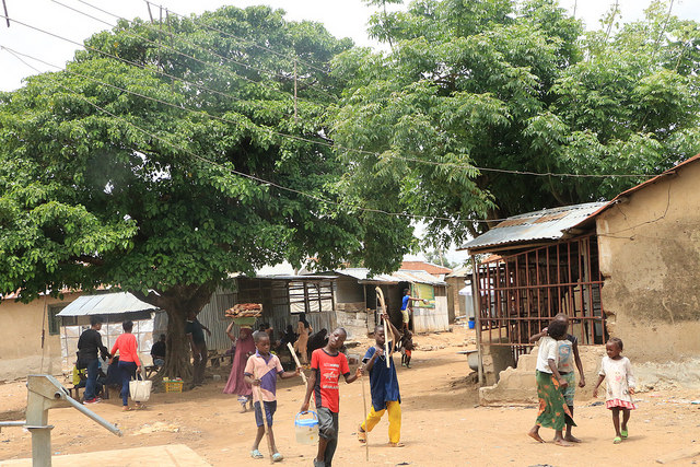 A view of community life in Iddo Saraki (PHOTO: Mimiola Olaoluwa)