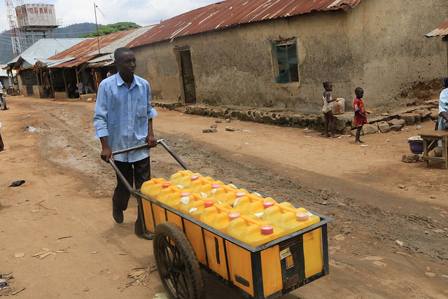 One of the ubiquitous water vendors in Iddo Sarki. (PHOTO: Mimiola Olaoluwa)