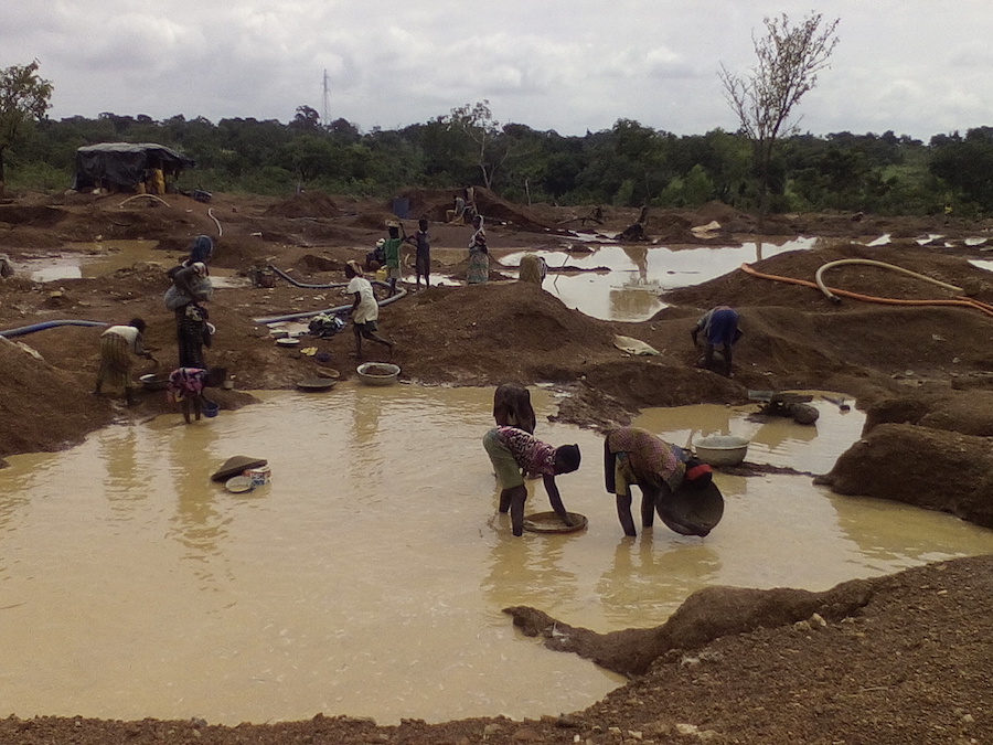 l'Exploitation clandestine de l'or au Bénin (PHOTO:ClimateReporters/Didier Madafime)