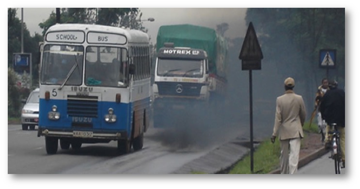 Common public transport scenes in Africa (Pix: UNEP)