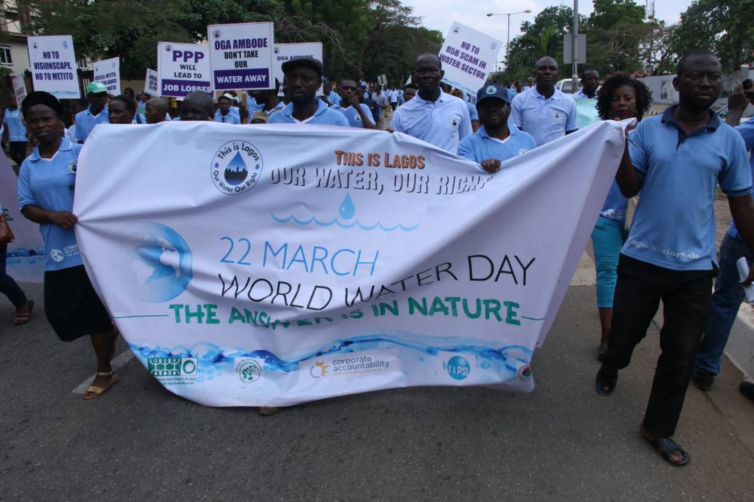 Activists protesting against the privatisation of water in Lagos, Nigeria (PHOTO: ClimateReporters/Ugonma Cokey)