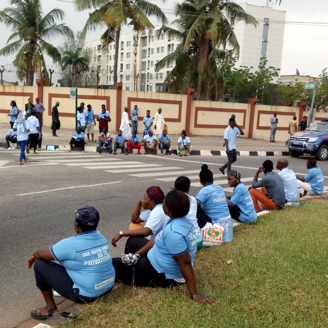 Activists protesting against the privatisation of water in Lagos, Nigeria 5 (PHOTO: ClimateReporters/Ugonma Cokey)
