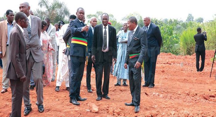 Cameroonian Minister of Environment, Hele Piere and local council authorities in Yaounde visiting occupied wetland areas in the capital. (PHOTO: Ntungwe Ngalame)