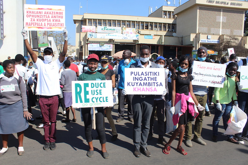 Malawians marching against plastics